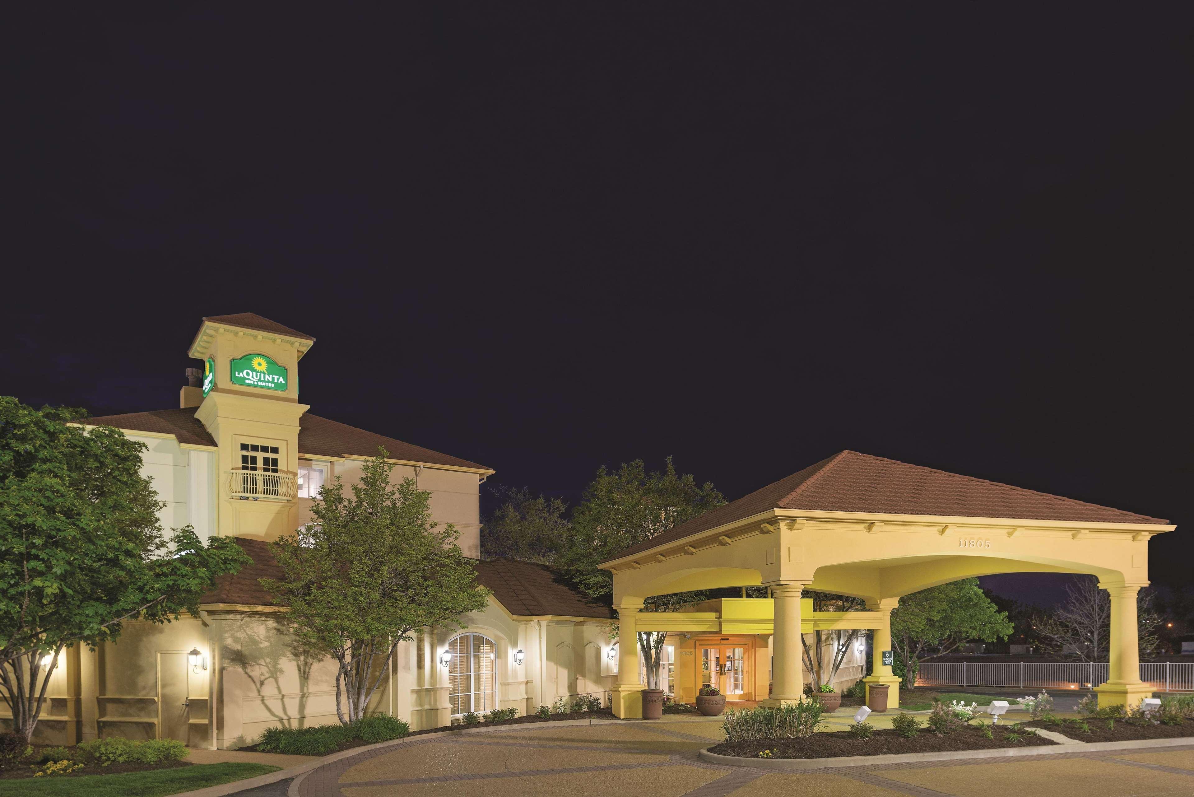 Отель La Quinta By Wyndham St. Louis Westport Мэриленд-Хайтс Экстерьер фото