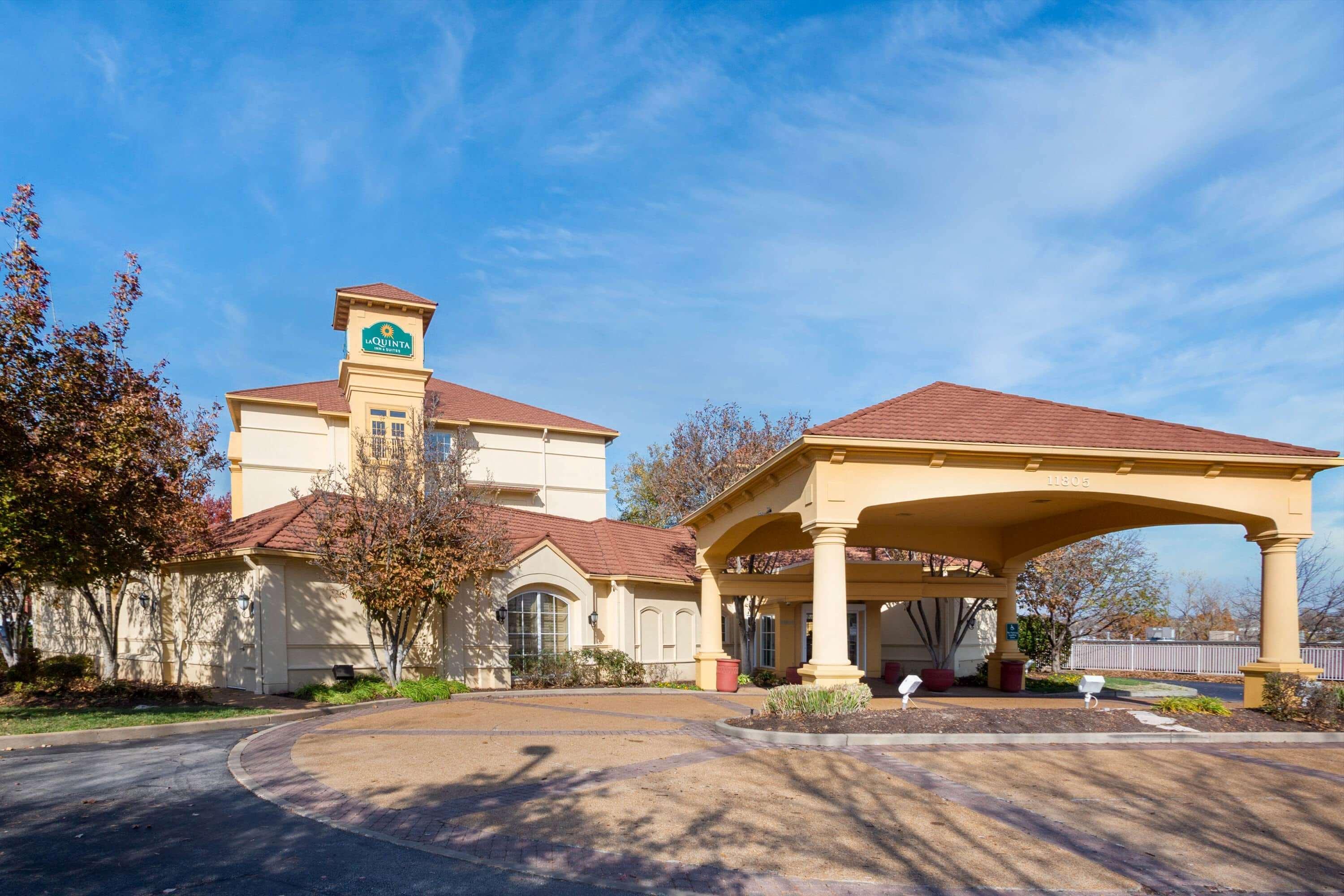 Отель La Quinta By Wyndham St. Louis Westport Мэриленд-Хайтс Экстерьер фото