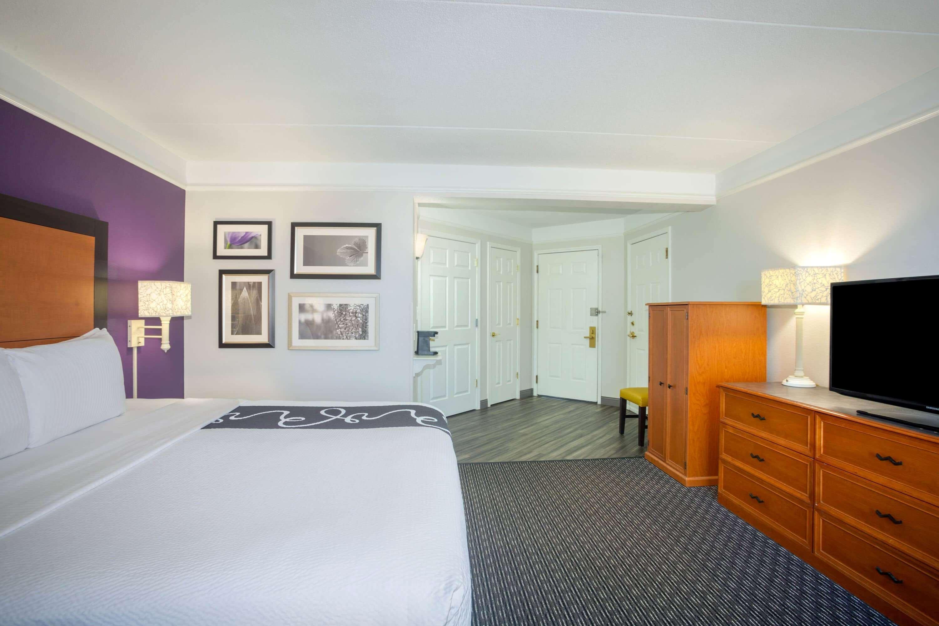 Отель La Quinta By Wyndham St. Louis Westport Мэриленд-Хайтс Экстерьер фото
