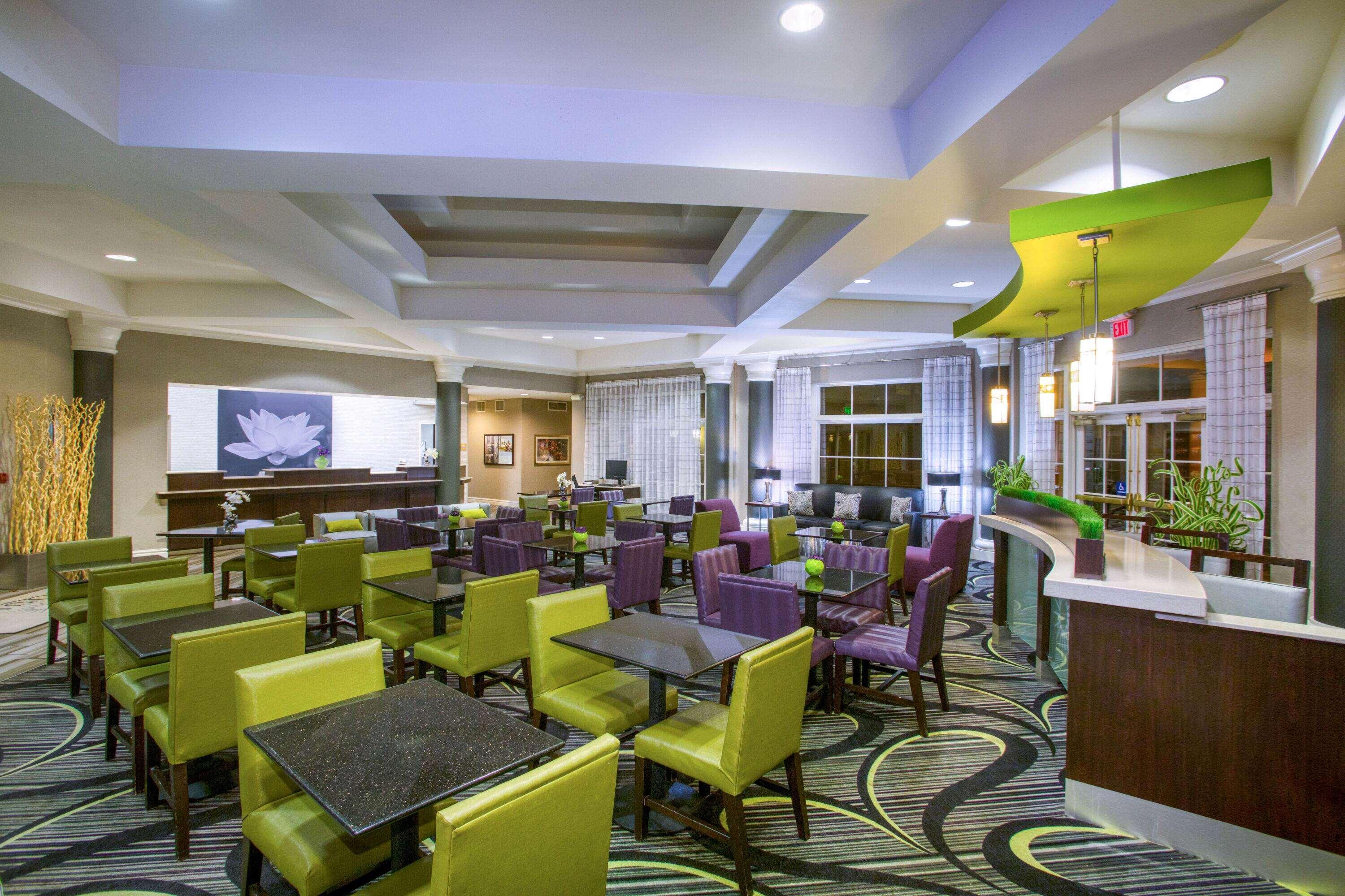 Отель La Quinta By Wyndham St. Louis Westport Мэриленд-Хайтс Экстерьер фото